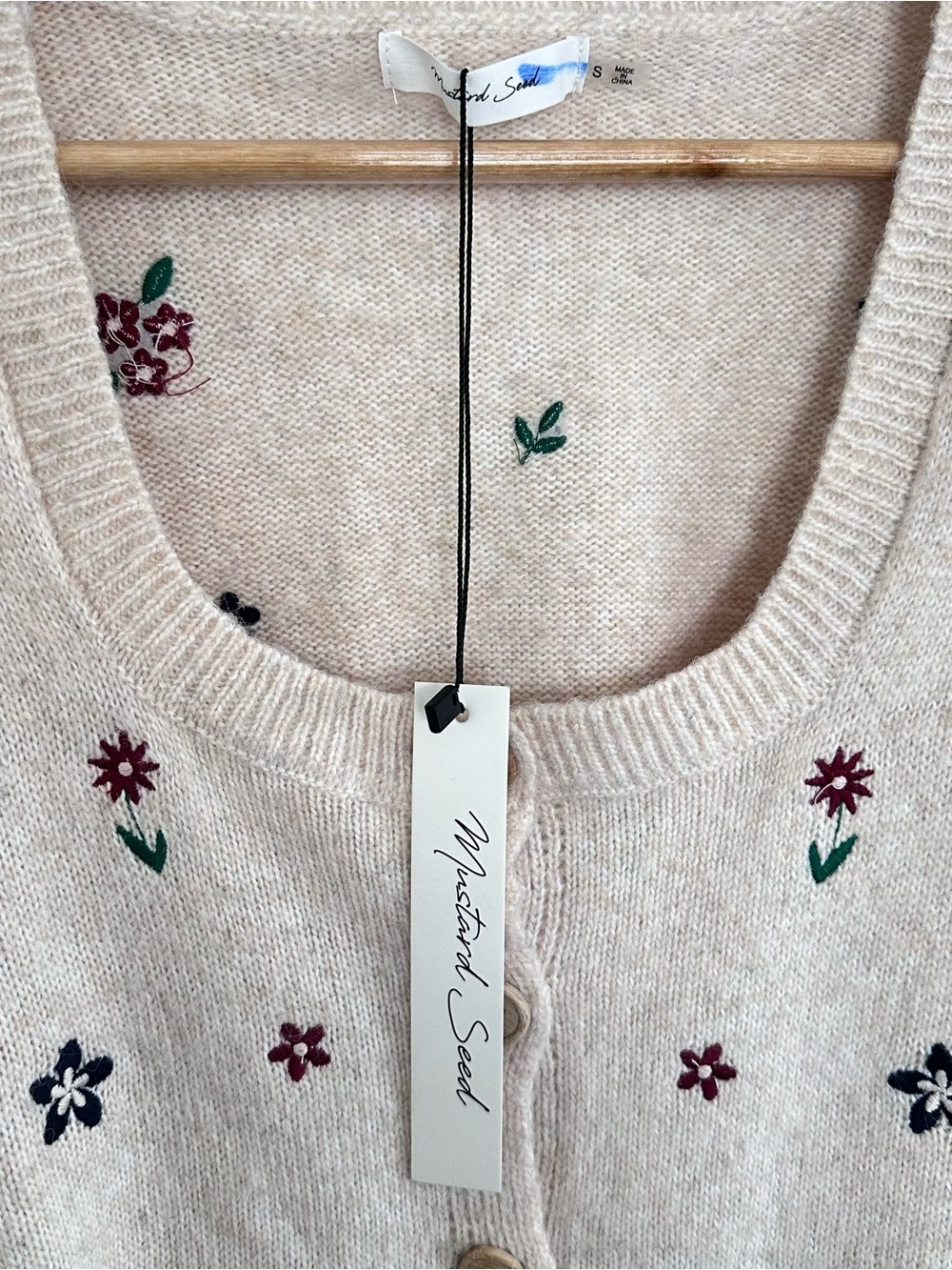 NEW NWT Mustard Seed Beige Floral Embroidered Button Cardigan Size Small - Picture 5 of 6